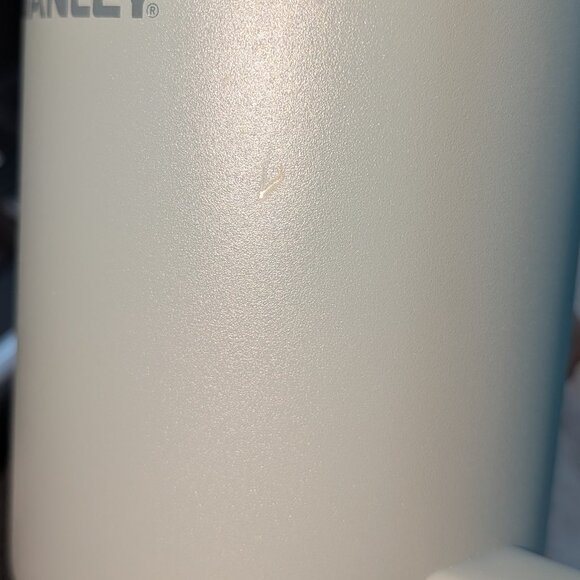 Stanley 40 oz shale - Picture 4 of 9